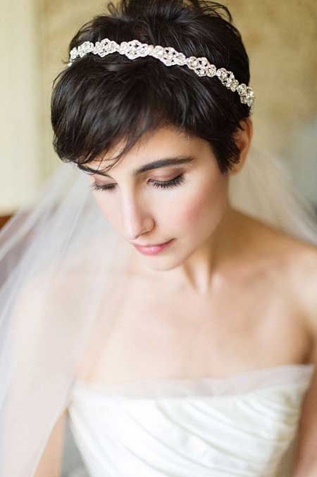 Bridal headdresses for short hair bridal-headdresses-for-short-hair-53