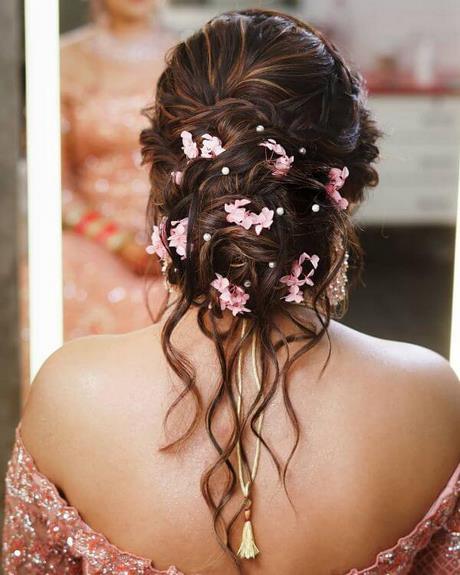 Bridesmaid bun hairstyles bridesmaid-bun-hairstyles-65_6