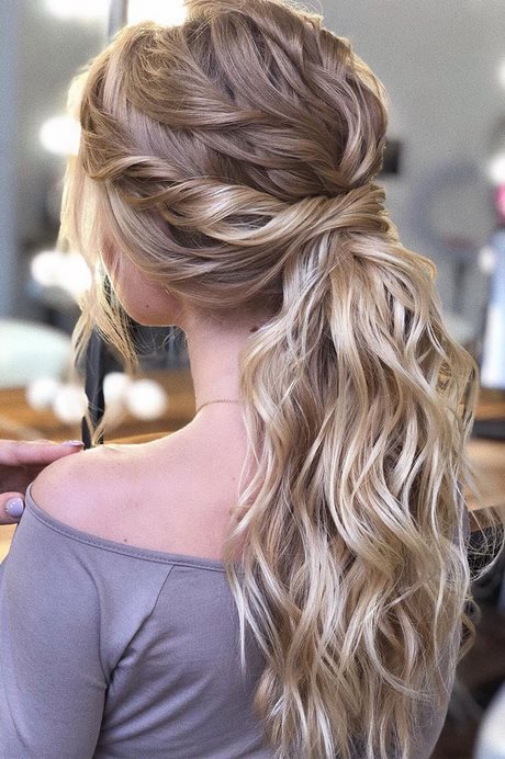Bridesmaid ponytail hairstyles bridesmaid-ponytail-hairstyles-36
