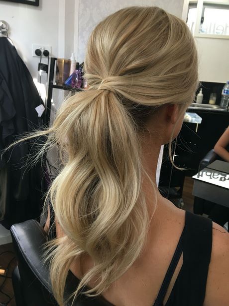 Bridesmaid ponytail hairstyles bridesmaid-ponytail-hairstyles-36_17