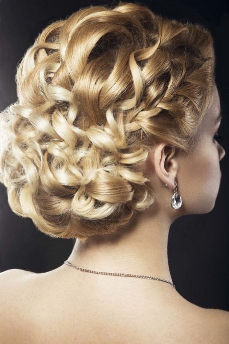 Curly hair updos curly-hair-updos-87_10