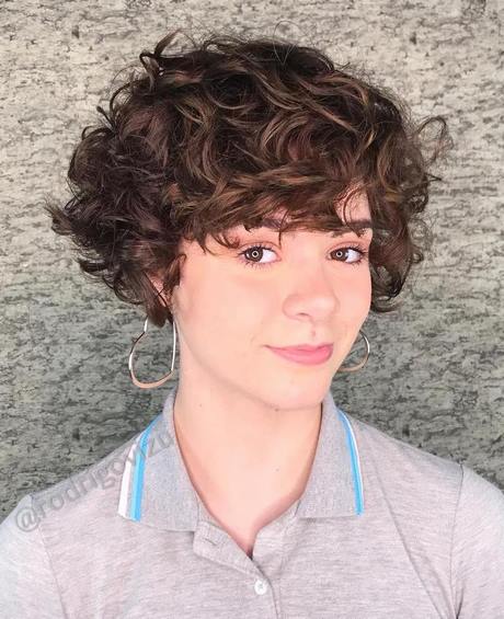 Curly hairstyles for medium short hair curly-hairstyles-for-medium-short-hair-27_12