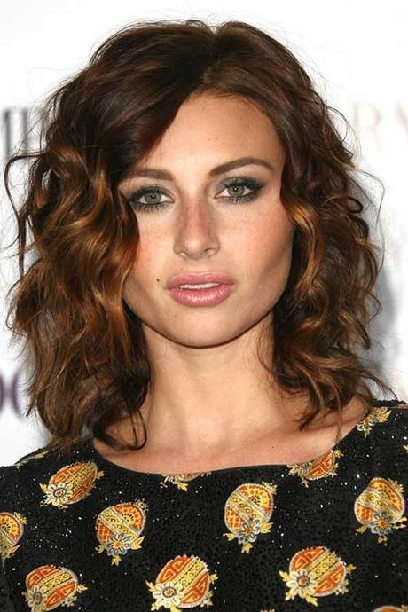 Curly hairstyles for medium short hair curly-hairstyles-for-medium-short-hair-27_15