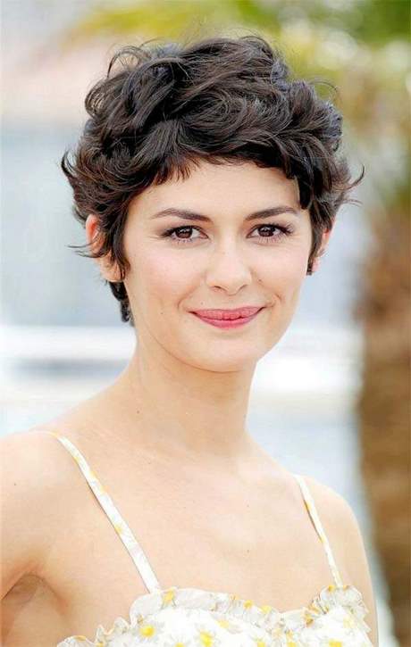 Cute hairstyles for short curly hair with bangs cute-hairstyles-for-short-curly-hair-with-bangs-45_18