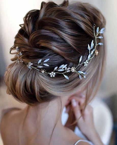 Easy bridal hairstyles for long hair easy-bridal-hairstyles-for-long-hair-75_19