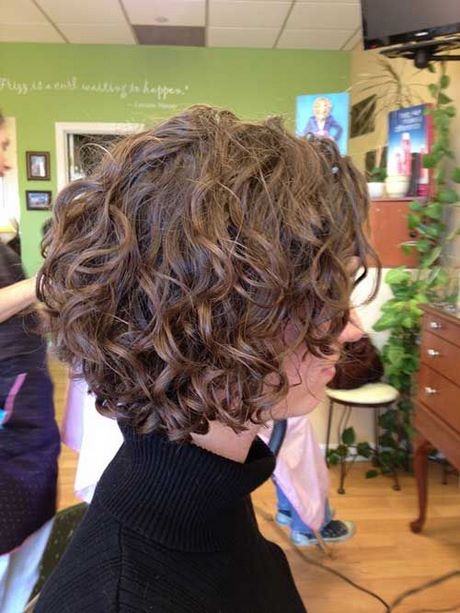 Easy short haircuts for curly hair easy-short-haircuts-for-curly-hair-88_11