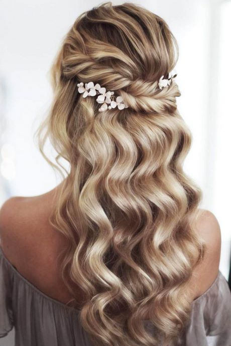 Long bridesmaid hair long-bridesmaid-hair-16_4