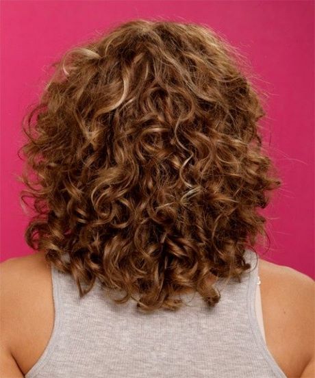 Medium curly hair medium-curly-hair-12_18