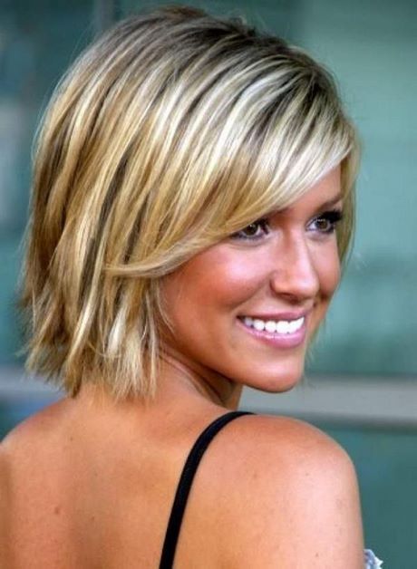 Medium to short hairstyles for fine hair