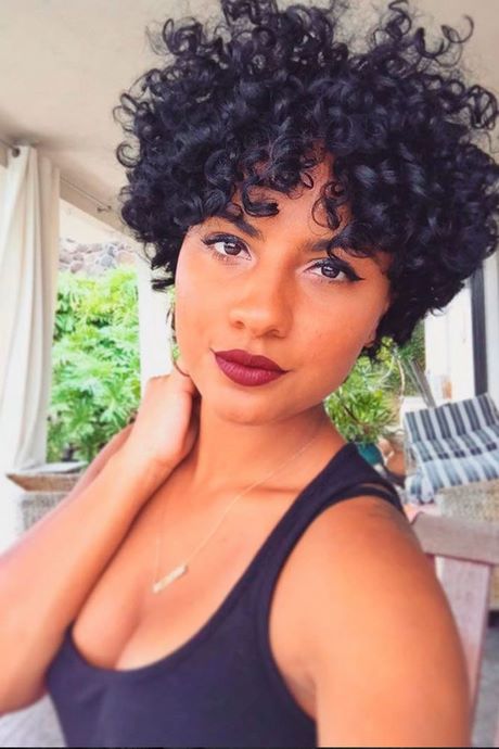 People with short curly hair people-with-short-curly-hair-25_13