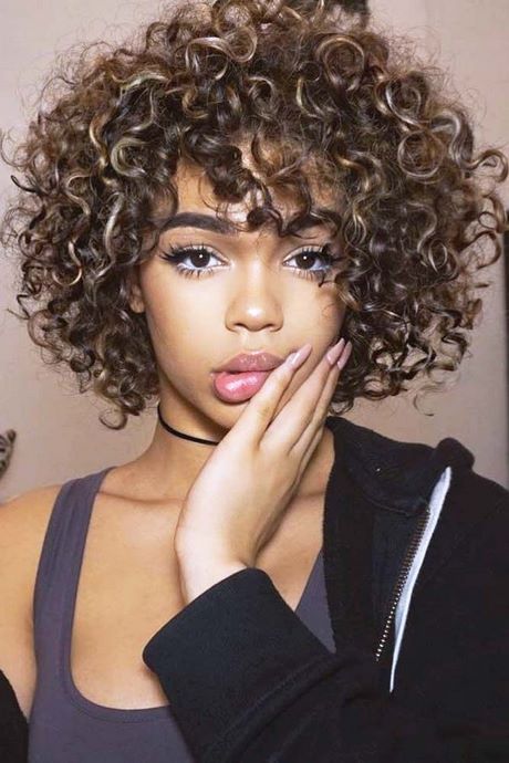 People with short curly hair people-with-short-curly-hair-25_7