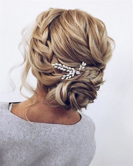 Pretty updos for short hair pretty-updos-for-short-hair-80_12