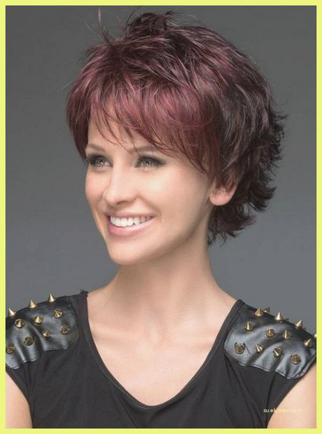 Short hairstyles for ladies with wavy hair short-hairstyles-for-ladies-with-wavy-hair-21_19