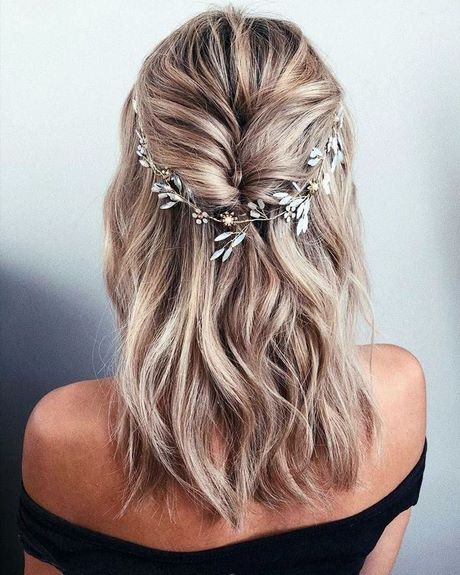 Simple bridesmaid hairstyles for long hair simple-bridesmaid-hairstyles-for-long-hair-22_2