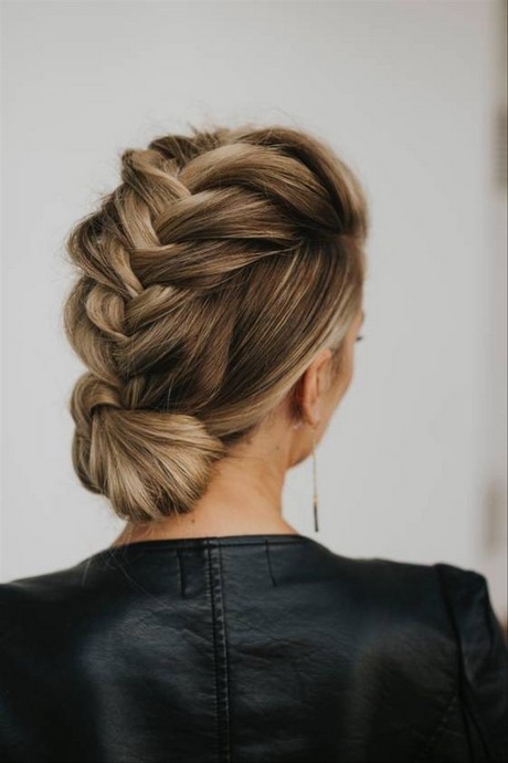 Unique wedding hairstyles for long hair unique-wedding-hairstyles-for-long-hair-26_6