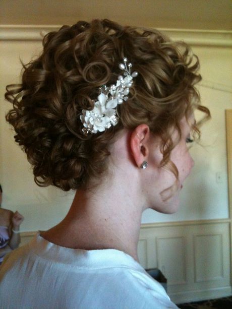Wedding hair for short curly hair wedding-hair-for-short-curly-hair-96_10