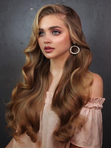 Best long hairstyles for round faces best-long-hairstyles-for-round-faces-73_14