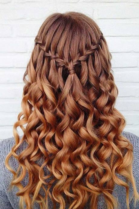 Curly hairstyles for prom for medium length hair