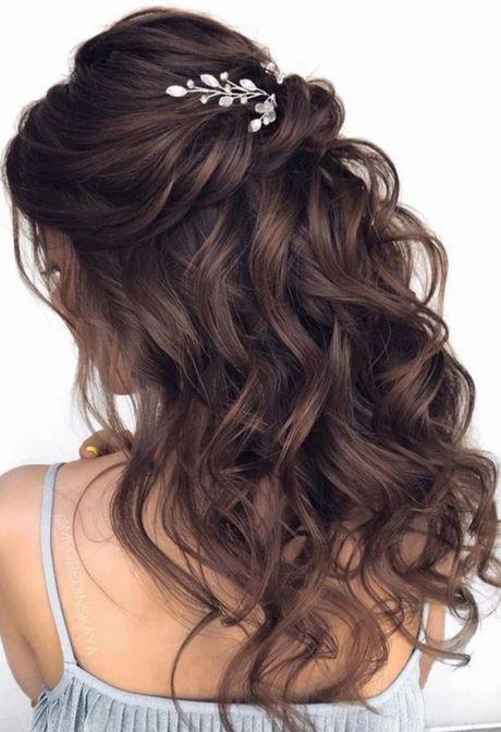 Cute down hairstyles for prom
