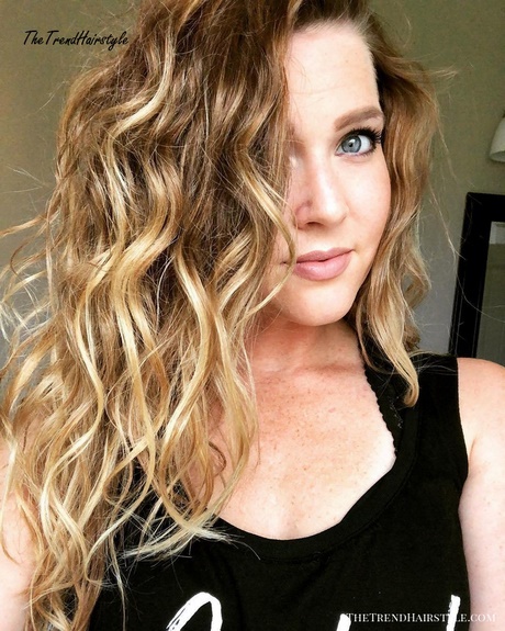 Haircuts for wavy curly hair haircuts-for-wavy-curly-hair-13_16