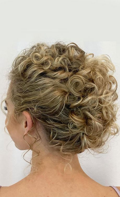 Latest hairstyle for curly hair latest-hairstyle-for-curly-hair-67_4