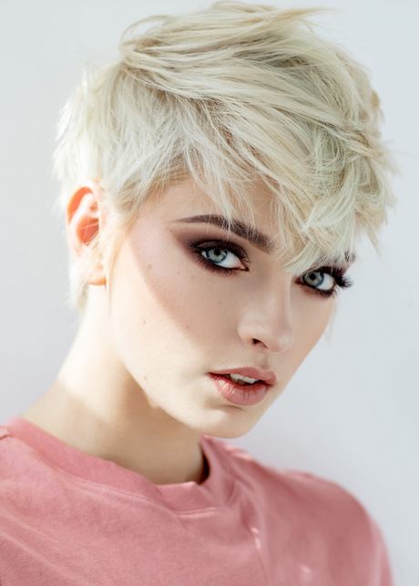 Latest short hairstyles for ladies latest-short-hairstyles-for-ladies-17_3