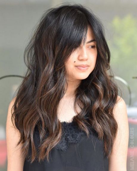 Long haircuts for women with round faces long-haircuts-for-women-with-round-faces-57_18