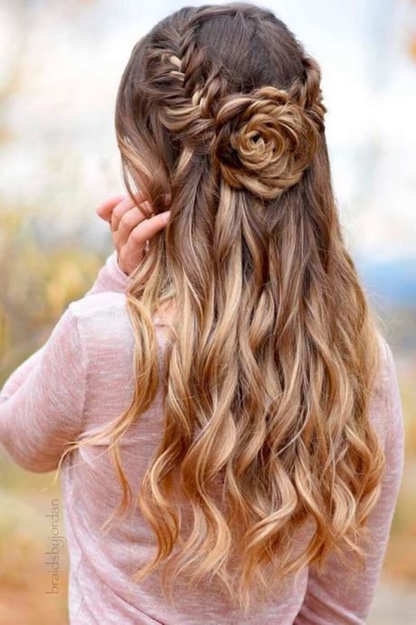 Long hairstyles for homecoming