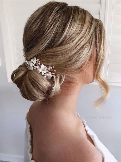 Low updo hairstyles low-updo-hairstyles-17_11