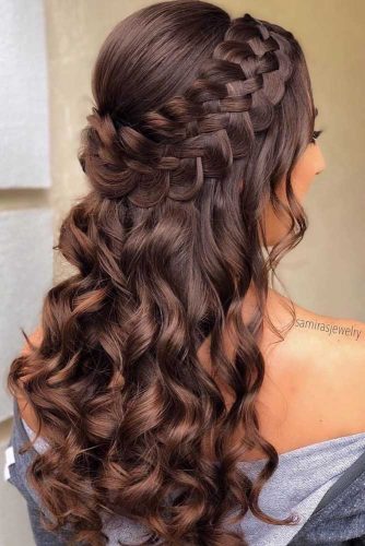 Pretty homecoming hairstyles pretty-homecoming-hairstyles-00_10