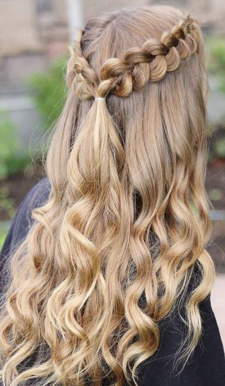 Pretty homecoming hairstyles pretty-homecoming-hairstyles-00_13
