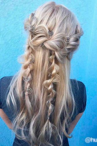 Pretty homecoming hairstyles pretty-homecoming-hairstyles-00_19