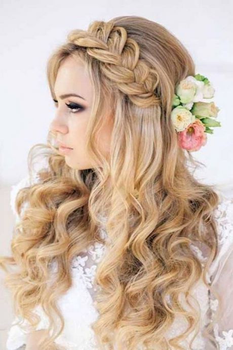 Prom hairstyles for long hair down curly prom-hairstyles-for-long-hair-down-curly-66_12
