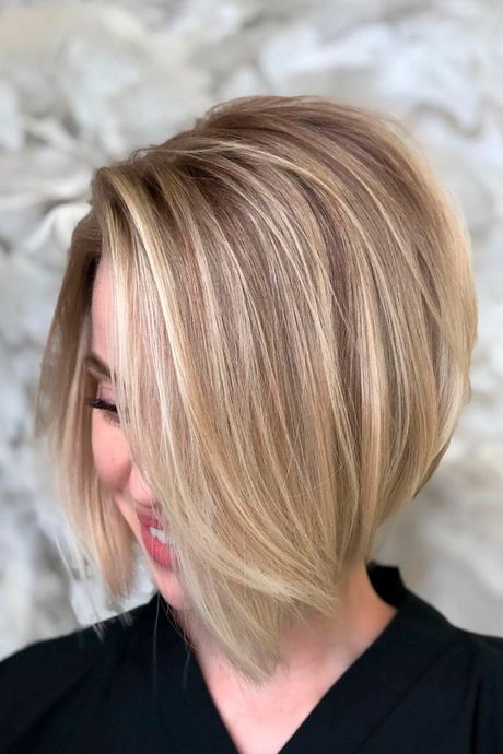 Short blonde hairstyles for round faces short-blonde-hairstyles-for-round-faces-16_17