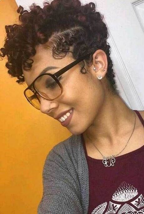 Short haircuts for black women with curly hair short-haircuts-for-black-women-with-curly-hair-66_4