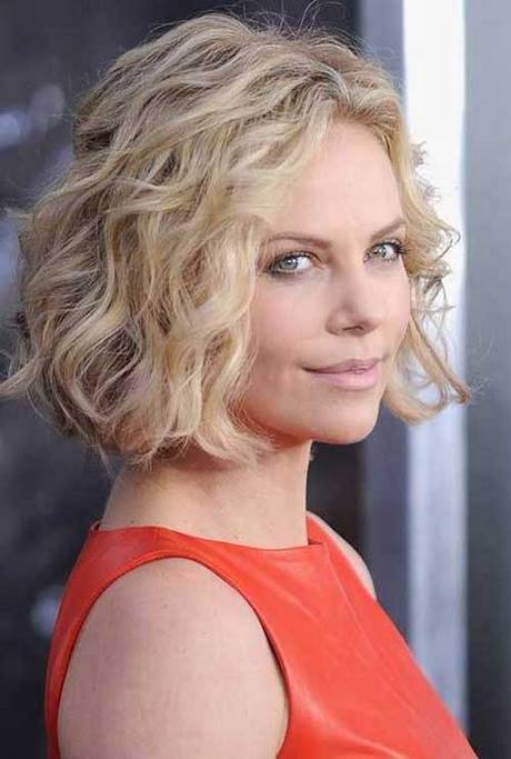 Short haircuts for wavy hair and round faces short-haircuts-for-wavy-hair-and-round-faces-32_16