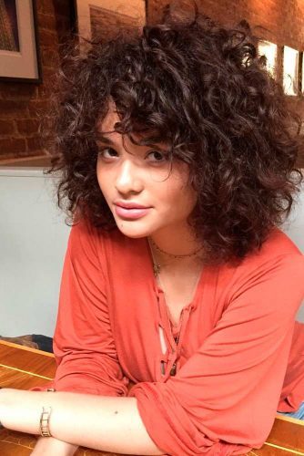 Short haircuts with bangs for curly hair short-haircuts-with-bangs-for-curly-hair-09_13