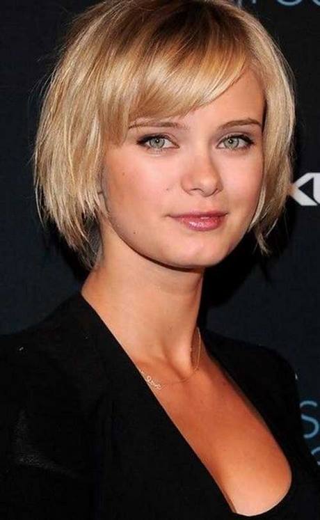 Short hairstyles for straight hair and round faces