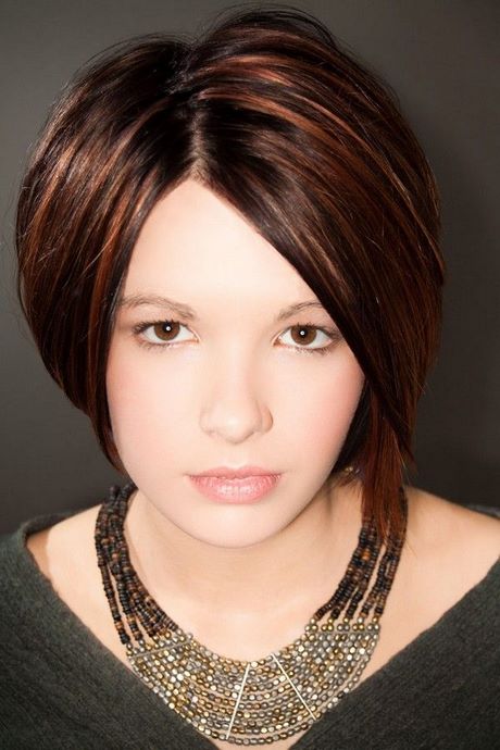 Short hairstyles for women with fat faces short-hairstyles-for-women-with-fat-faces-24_9