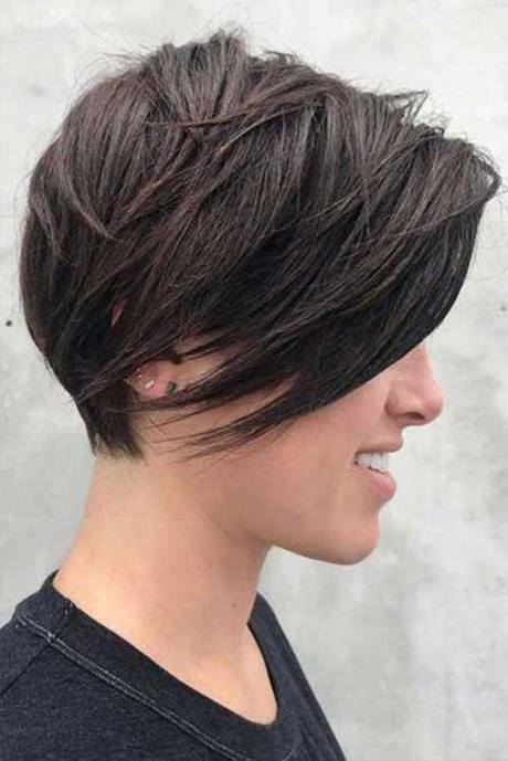 Short layered hairstyles for round faces short-layered-hairstyles-for-round-faces-94_17
