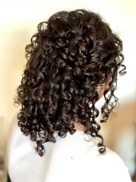 Short natural curly styles short-natural-curly-styles-00_10