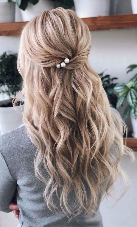 Simple homecoming hairstyles simple-homecoming-hairstyles-99_17