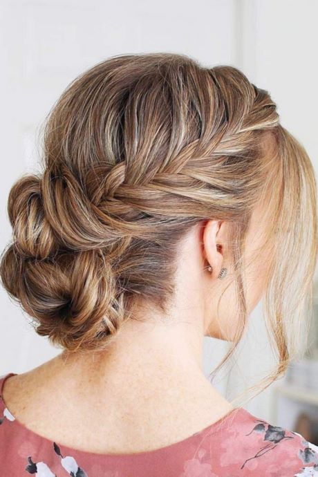 Updo hairstyles for graduation updo-hairstyles-for-graduation-53_5