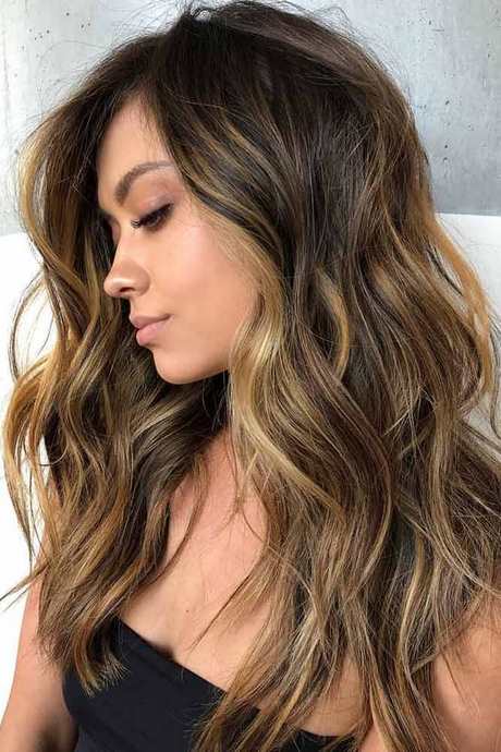 Wavy hairstyles for round faces wavy-hairstyles-for-round-faces-70_5