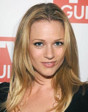 A j cook hairstyles a-j-cook-hairstyles-06_11