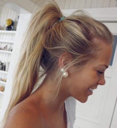 Day to day hairstyles for long hair day-to-day-hairstyles-for-long-hair-44_12