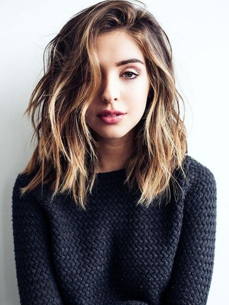 Everyday hairstyles for thick hair