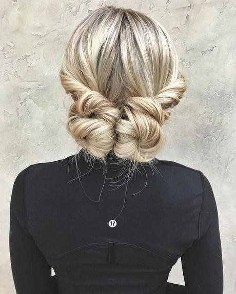 Fast easy updos for long hair fast-easy-updos-for-long-hair-36_9