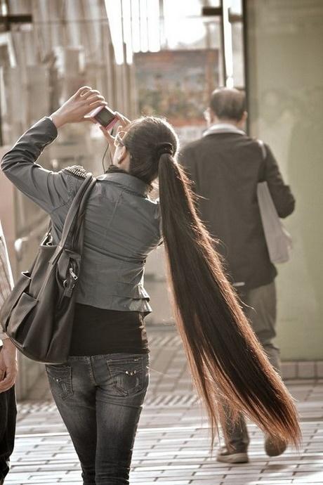 Hairdos for very long hair