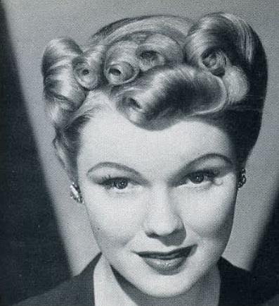 Hairstyles in the 1930s hairstyles-in-the-1930s-23_8